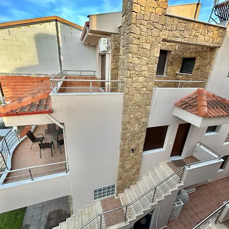 Alba Mare Kallithea بيت للعطل