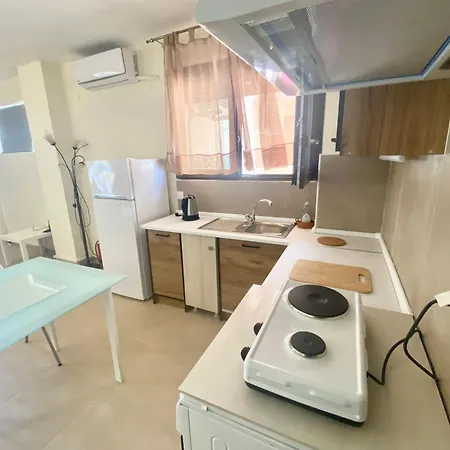 Alba Mare Kallithea بيت للعطل